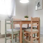 Elaia Case de vacanță