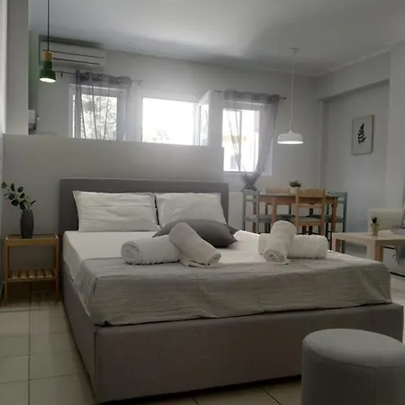 Elaia Lefkada City